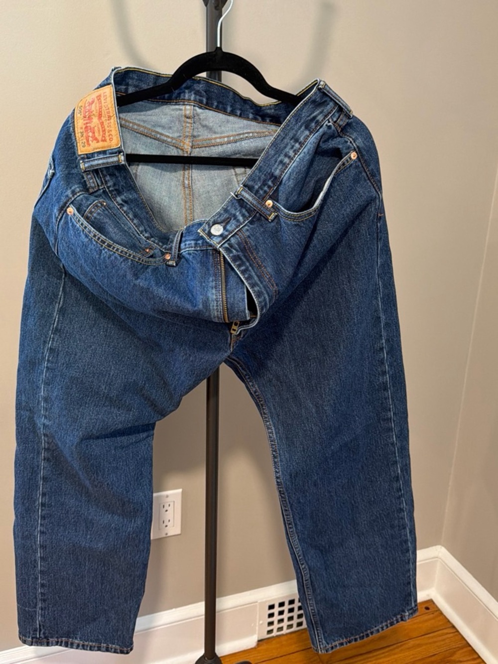 Levi Classic Men's Dark Blue Denim Jeans 38 x 29-